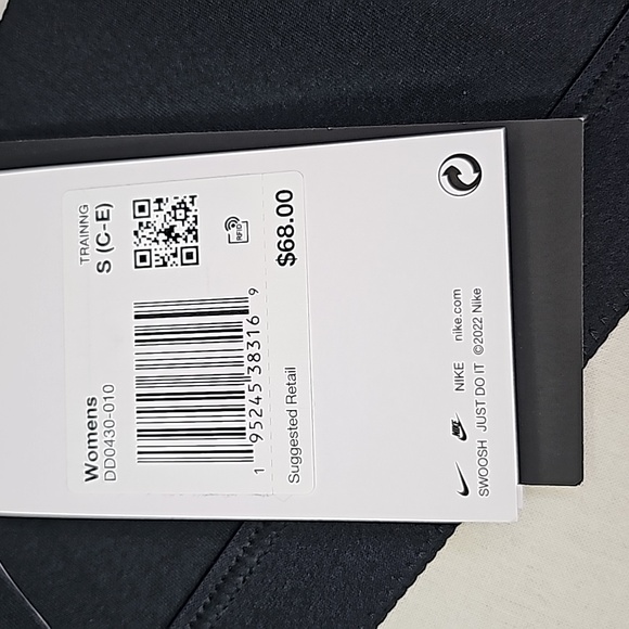 💰NWT! NIKE ▪︎ WOMEN'S BLACK TRAINING BRA ▪︎ SIZE S - Picture 11 of 11